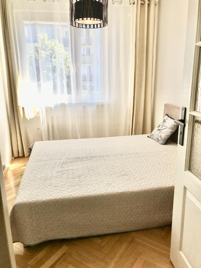 Апартаменты Apartament Relax Kolobrzeska Гданьск Экстерьер фото